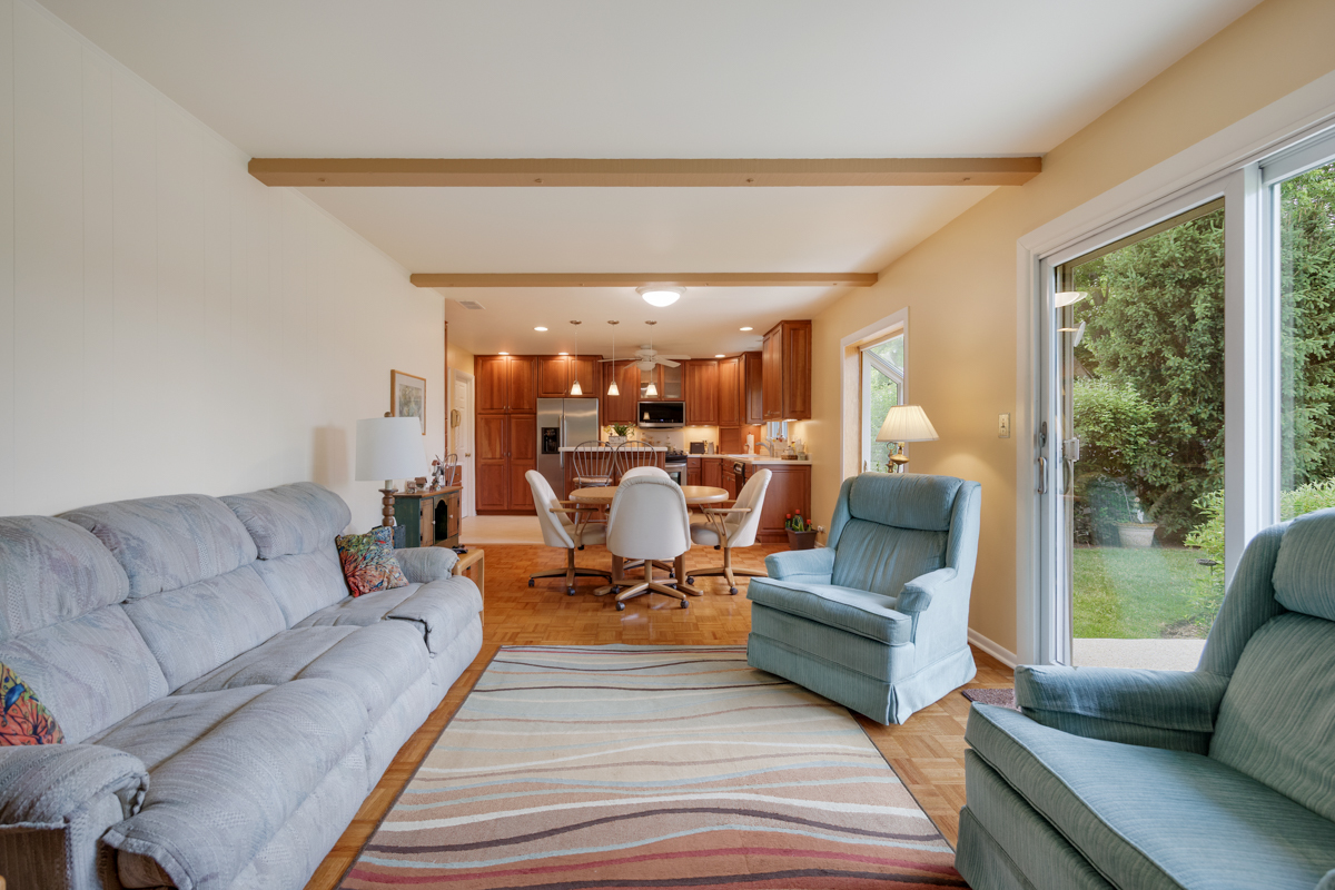 230 Yarmouth Road Elk Grove Village, IL 60007 - Photo 9 of 25