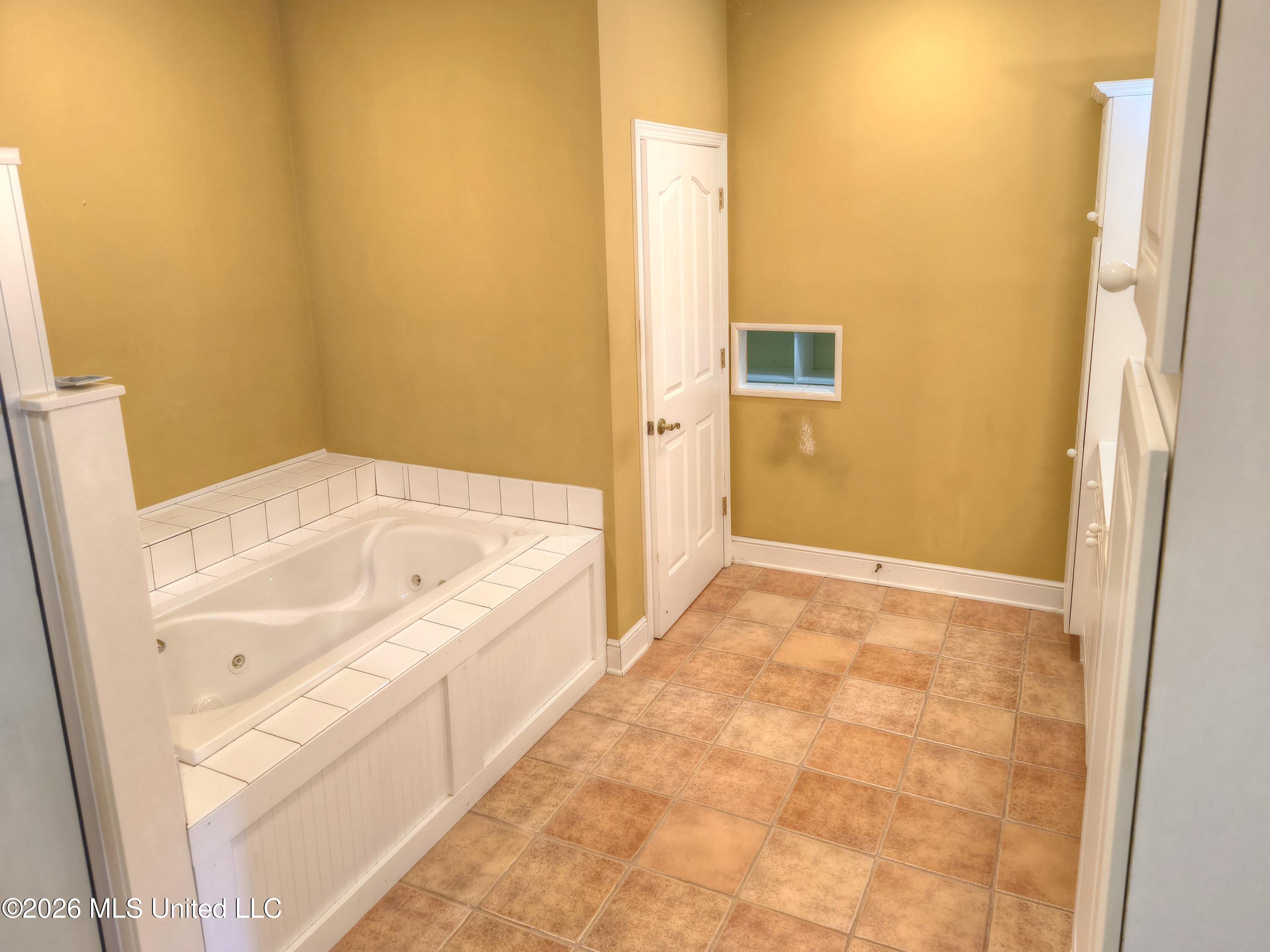 1663 Cedar Trail Cove Hernando, MS 38632 - Photo 14 of 33 1663 Cedar Trail Master Bath 1_Detailed