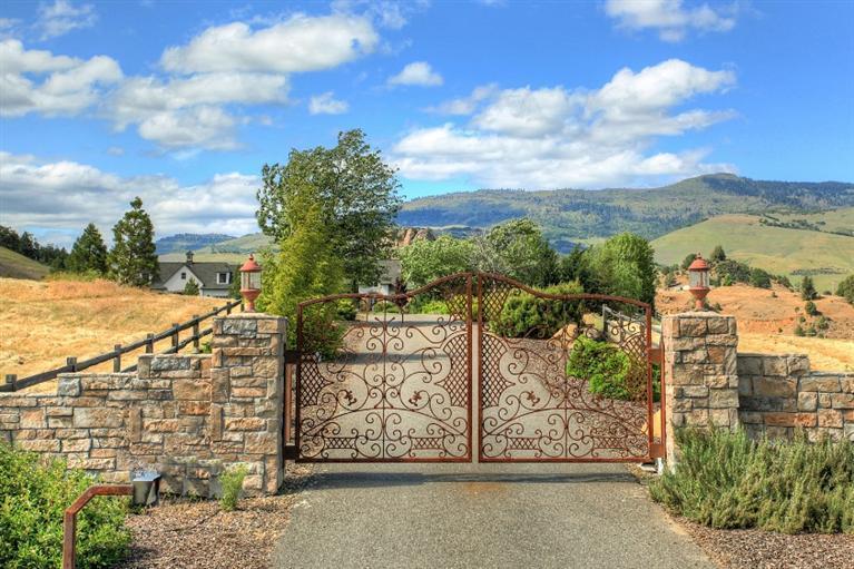 495 Emigrant Creek Road Ashland, OR 97520 - Photo 2 of 35 Additional Photo