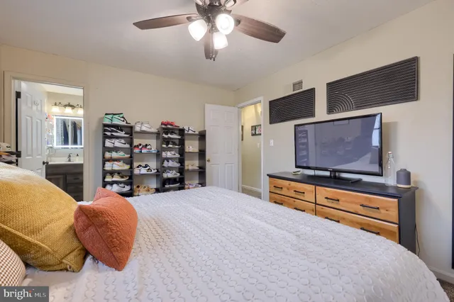 $349,999 | 115 Abbey Drive, Mount Wolf, PA 17347