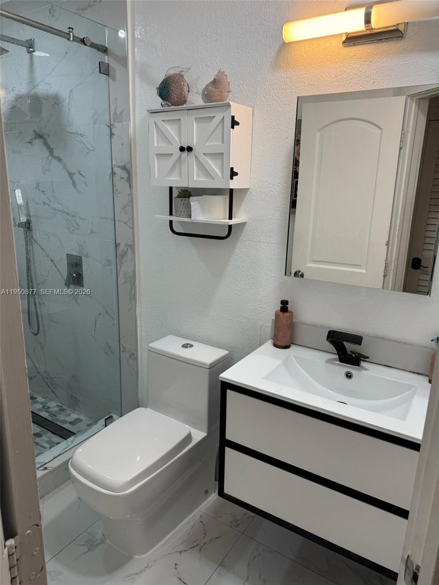 3480 East 9th Court Hialeah, FL 33013 - Photo 14 of 40