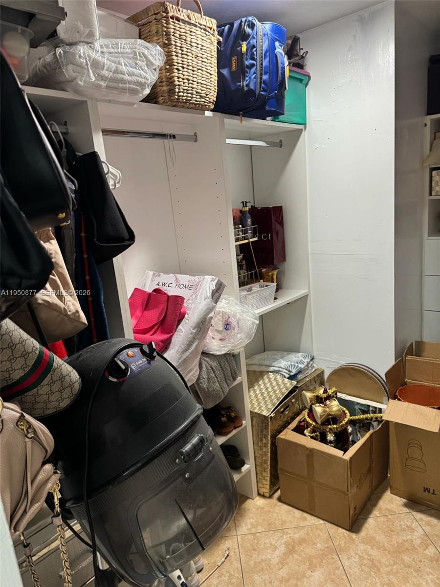 3480 East 9th Court Hialeah, FL 33013 - Photo 37 of 40