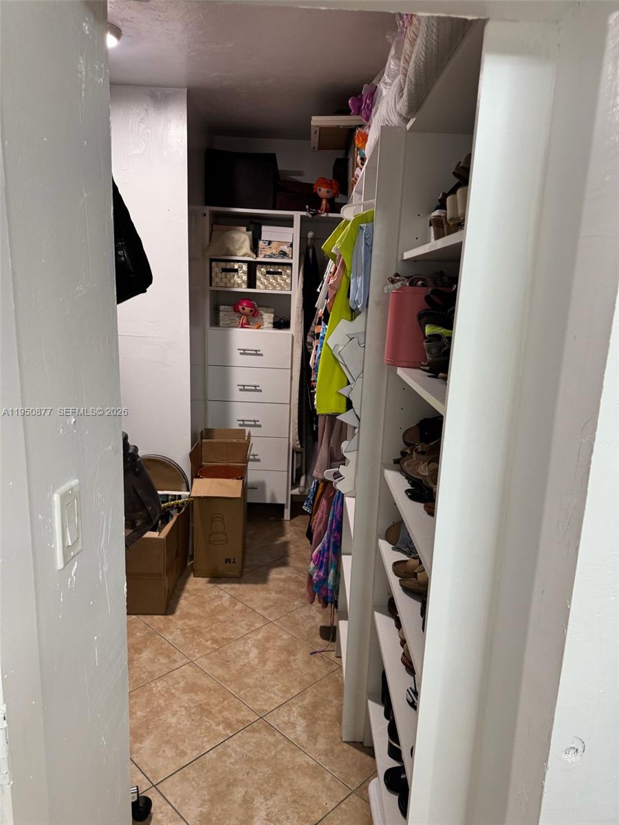 3480 East 9th Court Hialeah, FL 33013 - Photo 39 of 40