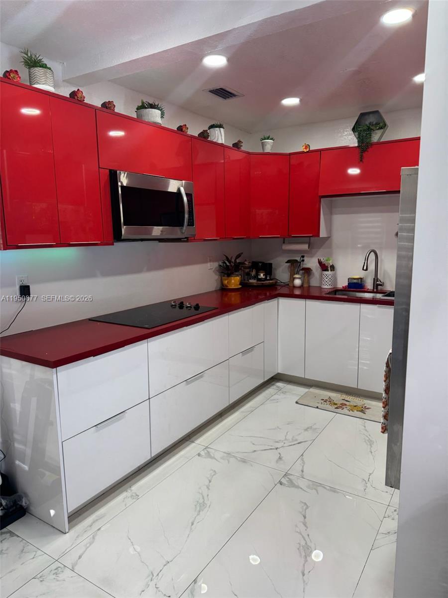 3480 East 9th Court Hialeah, FL 33013 - Photo 9 of 40