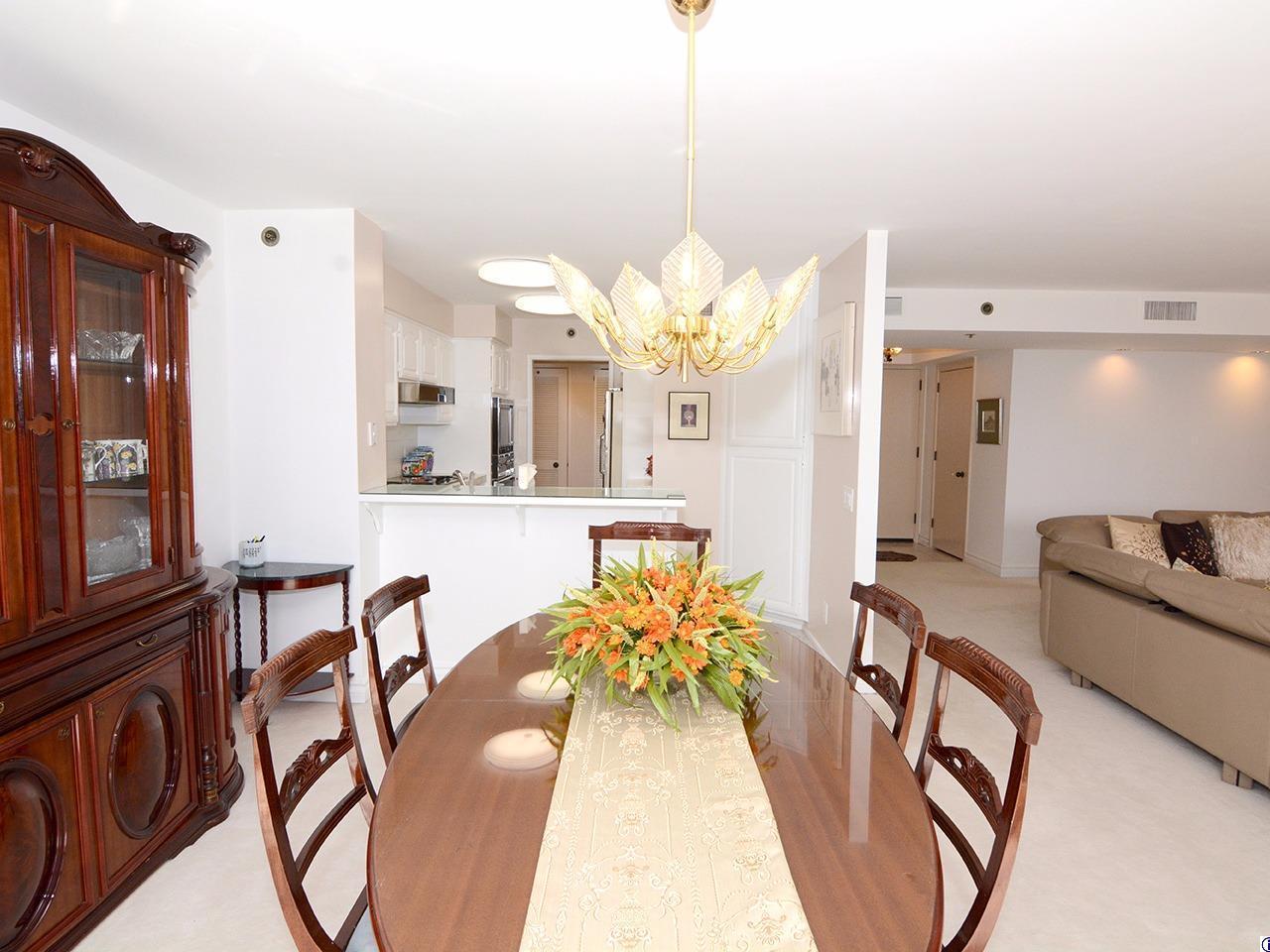222 Monterey Road, Unit 503 Glendale, CA 91206 - Photo 19 of 37 Gallery Image 19