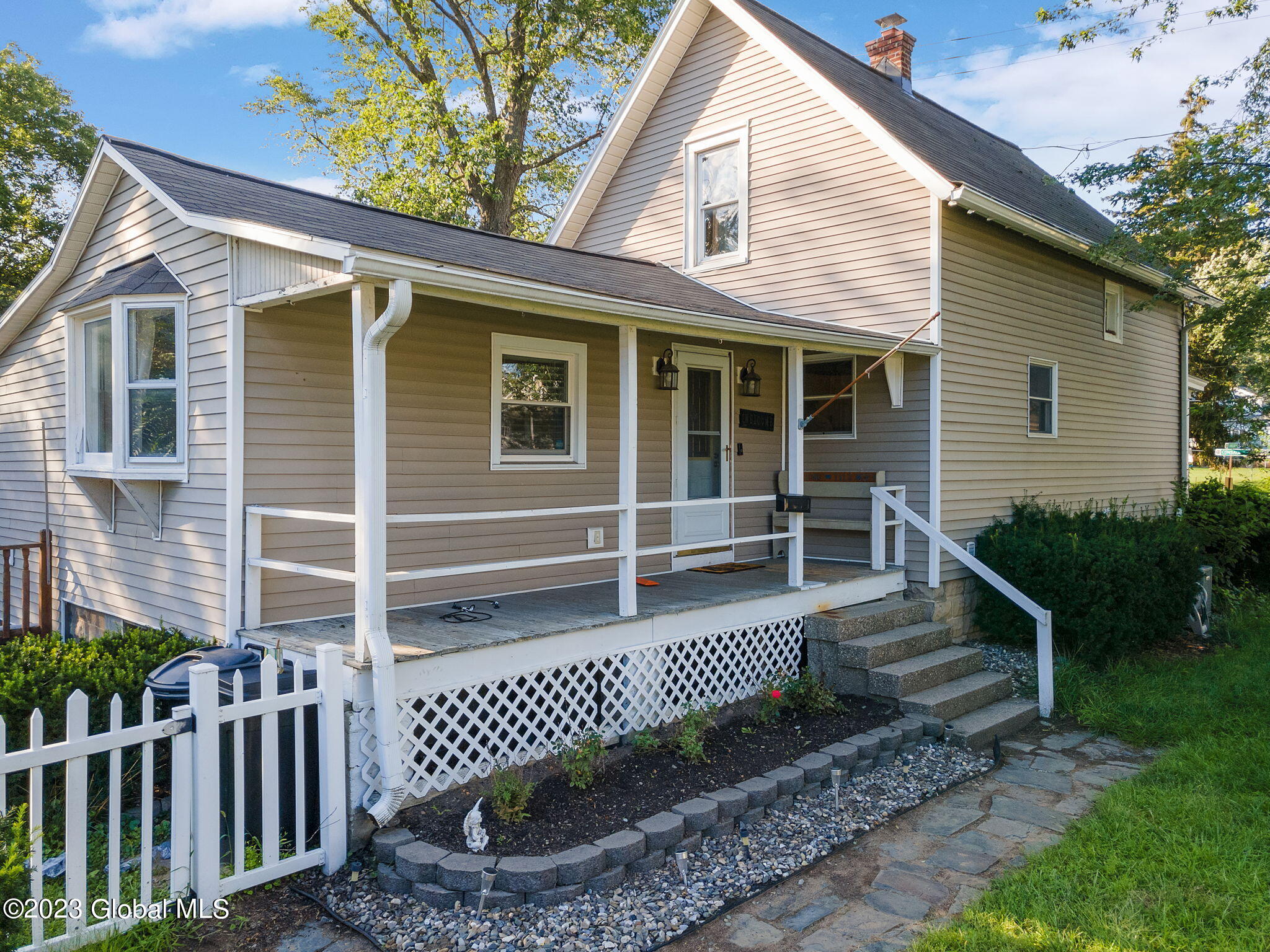 2430 Consaul Road Schenectady, NY 12304 - Photo 4 of 40 4-web-or-mls-2430ConsaulRd_04