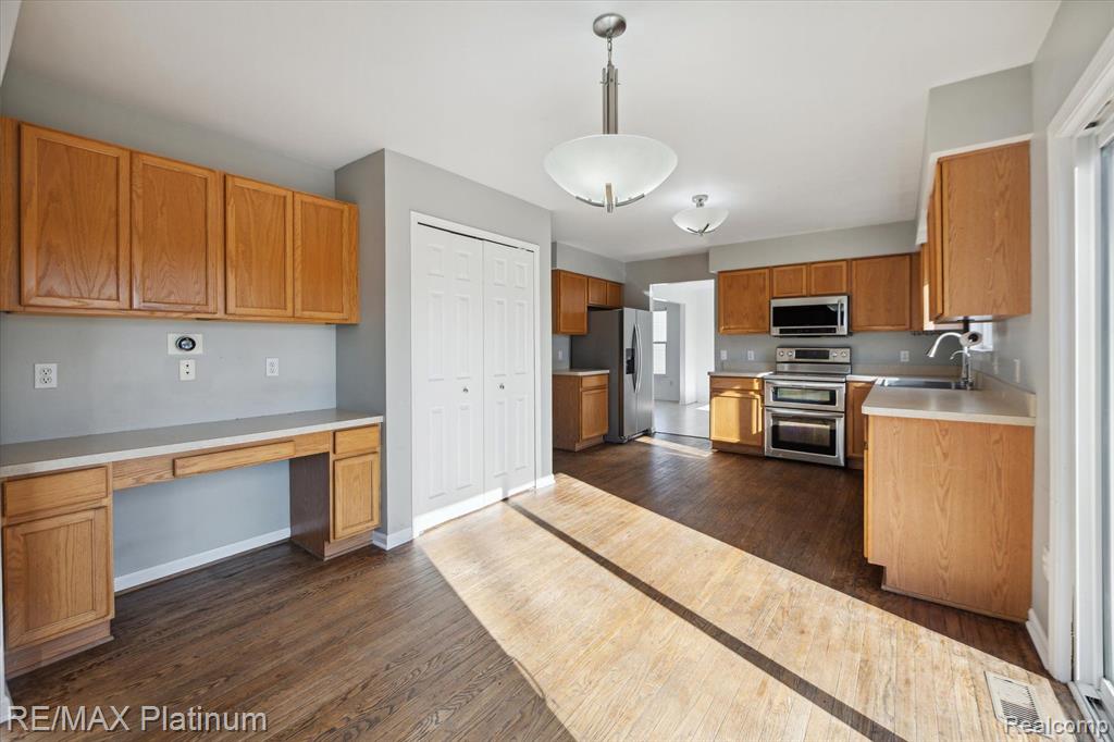 3017 Hunters Way Pinckney, MI 48169 - Photo 13 of 61