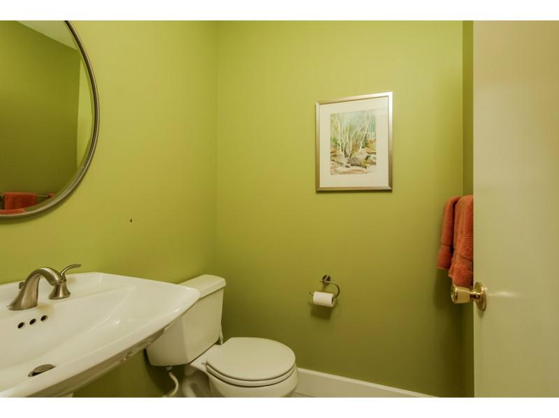 21 Littlebrook Road Westerly, RI 02891 - Photo 12 of 24 Bathroom.