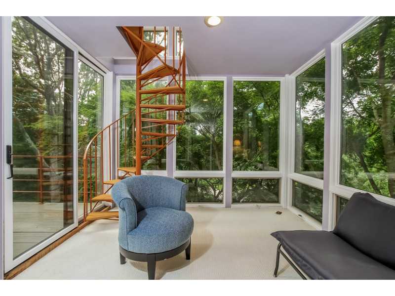 21 Littlebrook Road Westerly, RI 02891 - Photo 17 of 24 Porch.