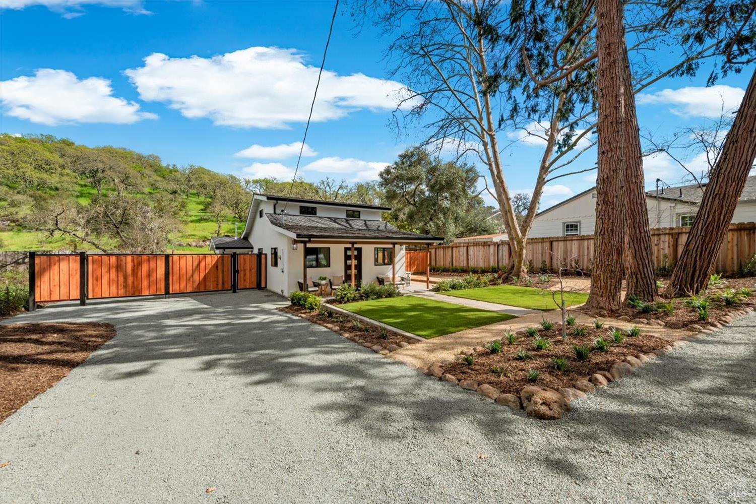 2192 First Avenue Napa, CA 94558 - Photo 4 of 81 a view of a house with a big yard
