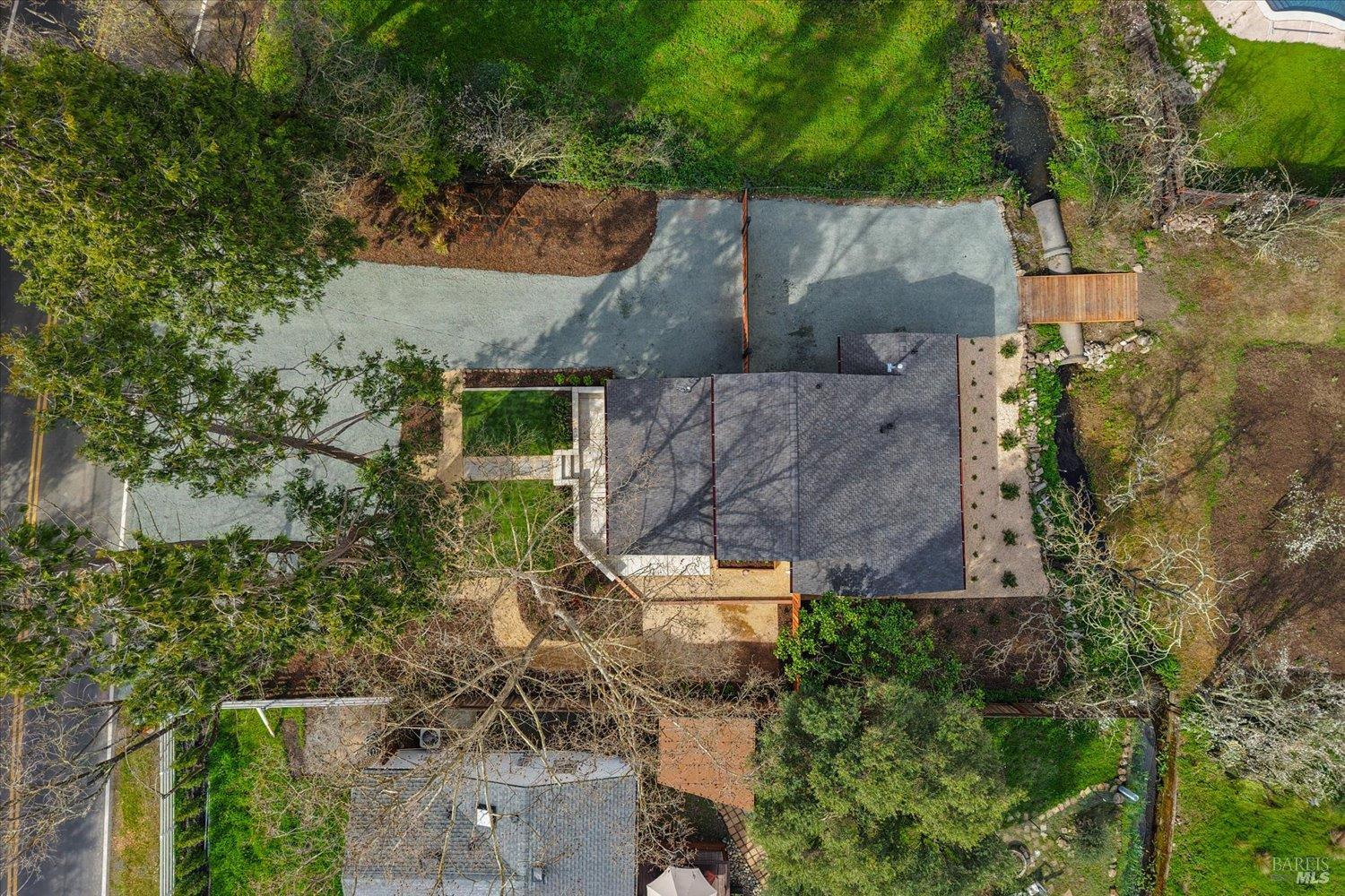 2192 First Avenue Napa, CA 94558 - Photo 78 of 81 an aerial view of a house with a yard