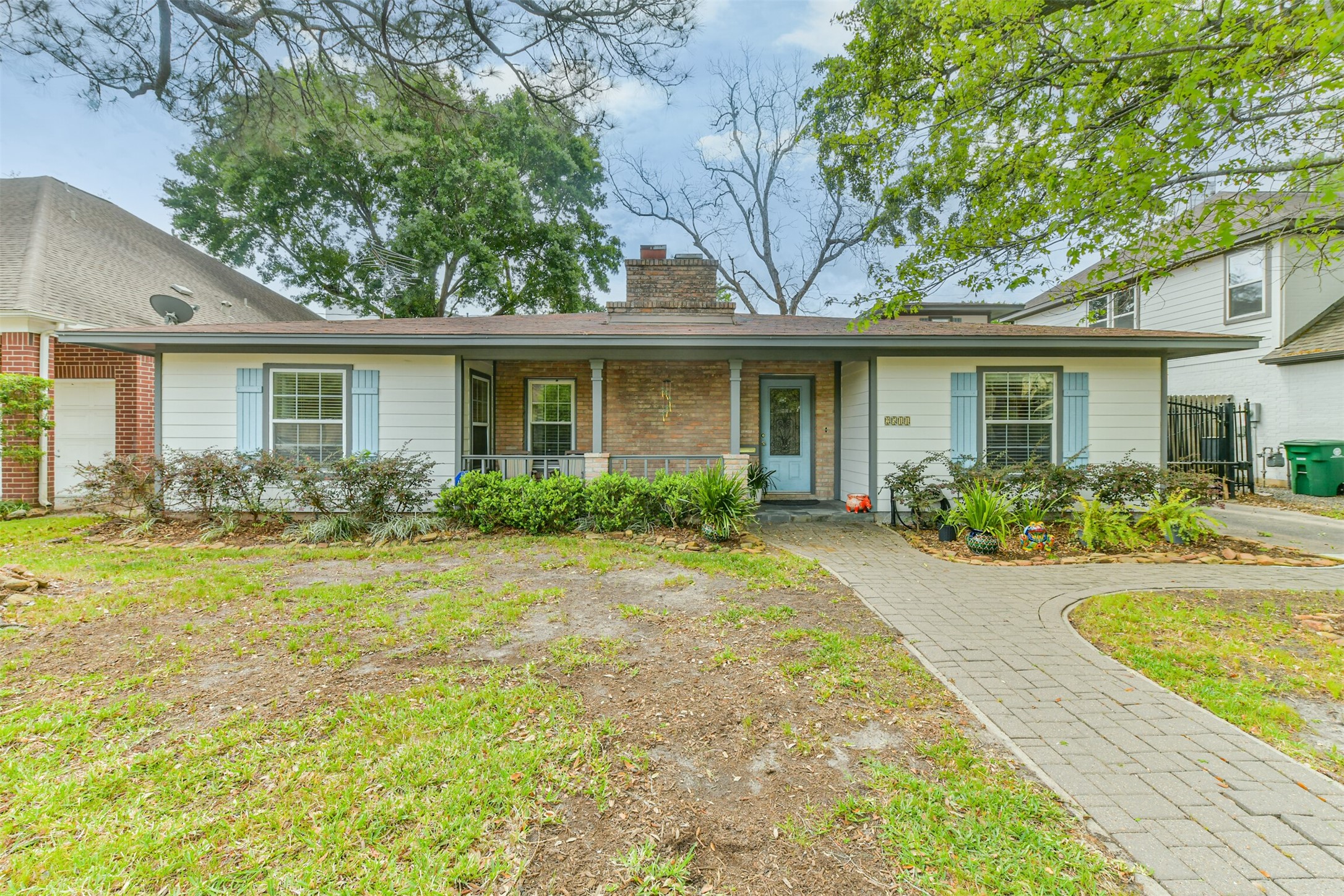 2511 Watts Street Houston, TX 77030 - Photo 34 of 34 Welcome Home! Contact your agent today to get more information.