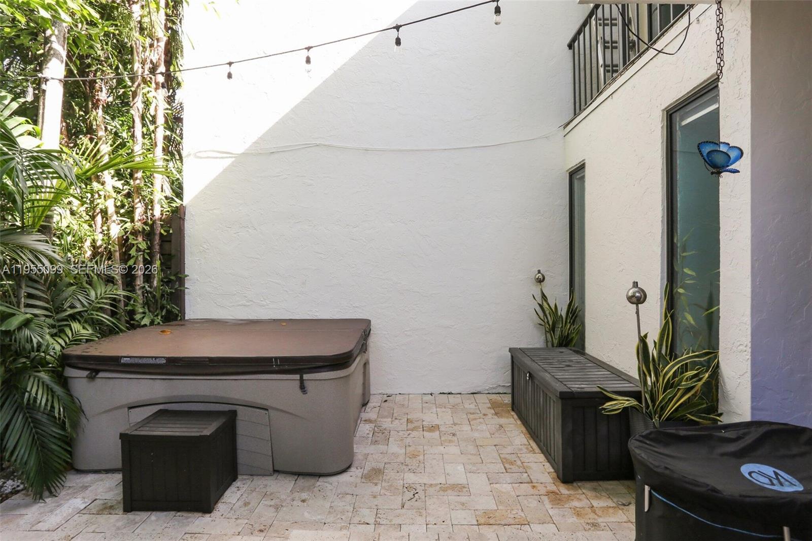 2593 Trapp Avenue, Unit 3 Miami, FL 33133 - Photo 15 of 32