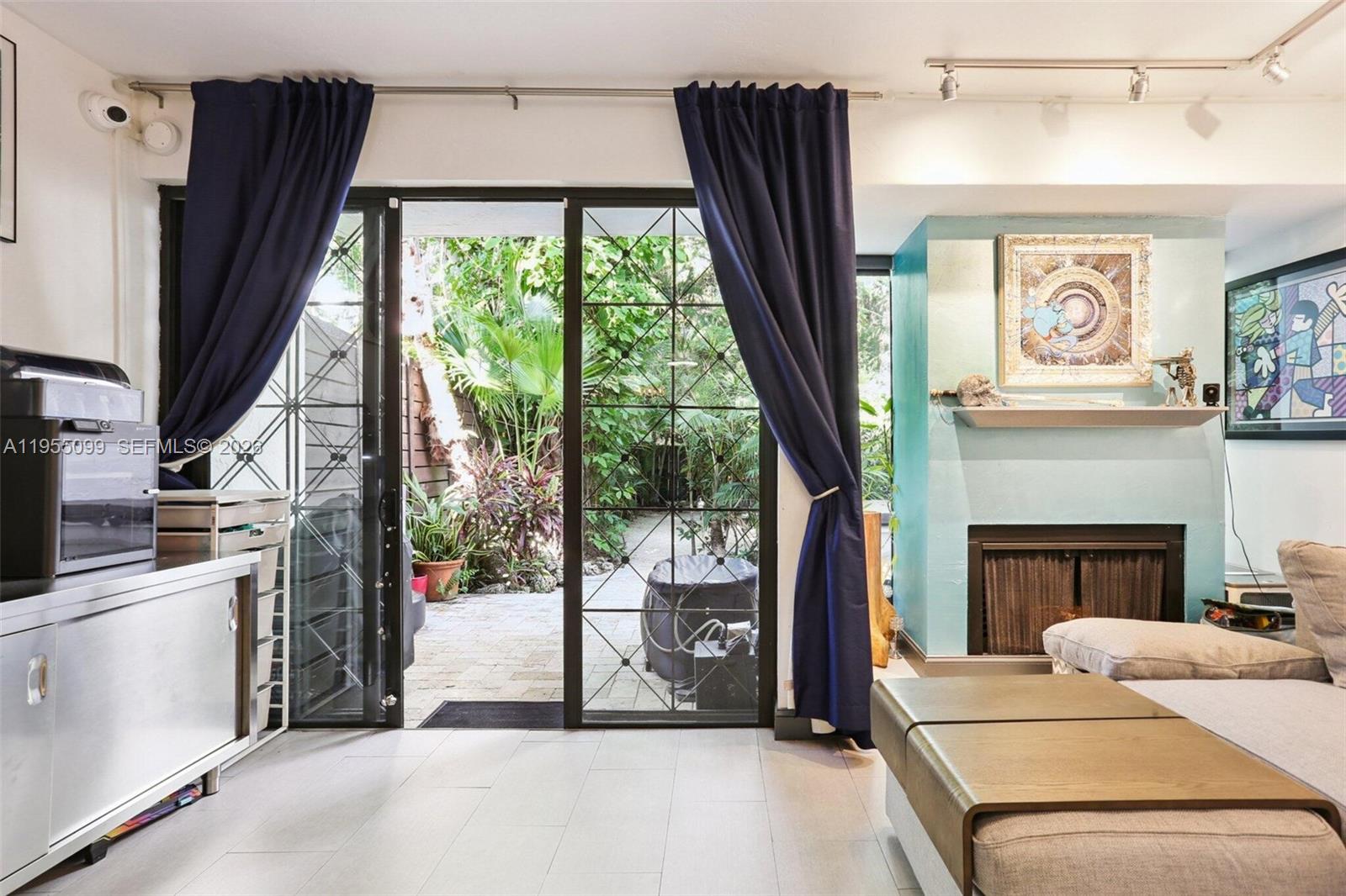 2593 Trapp Avenue, Unit 3 Miami, FL 33133 - Photo 9 of 32