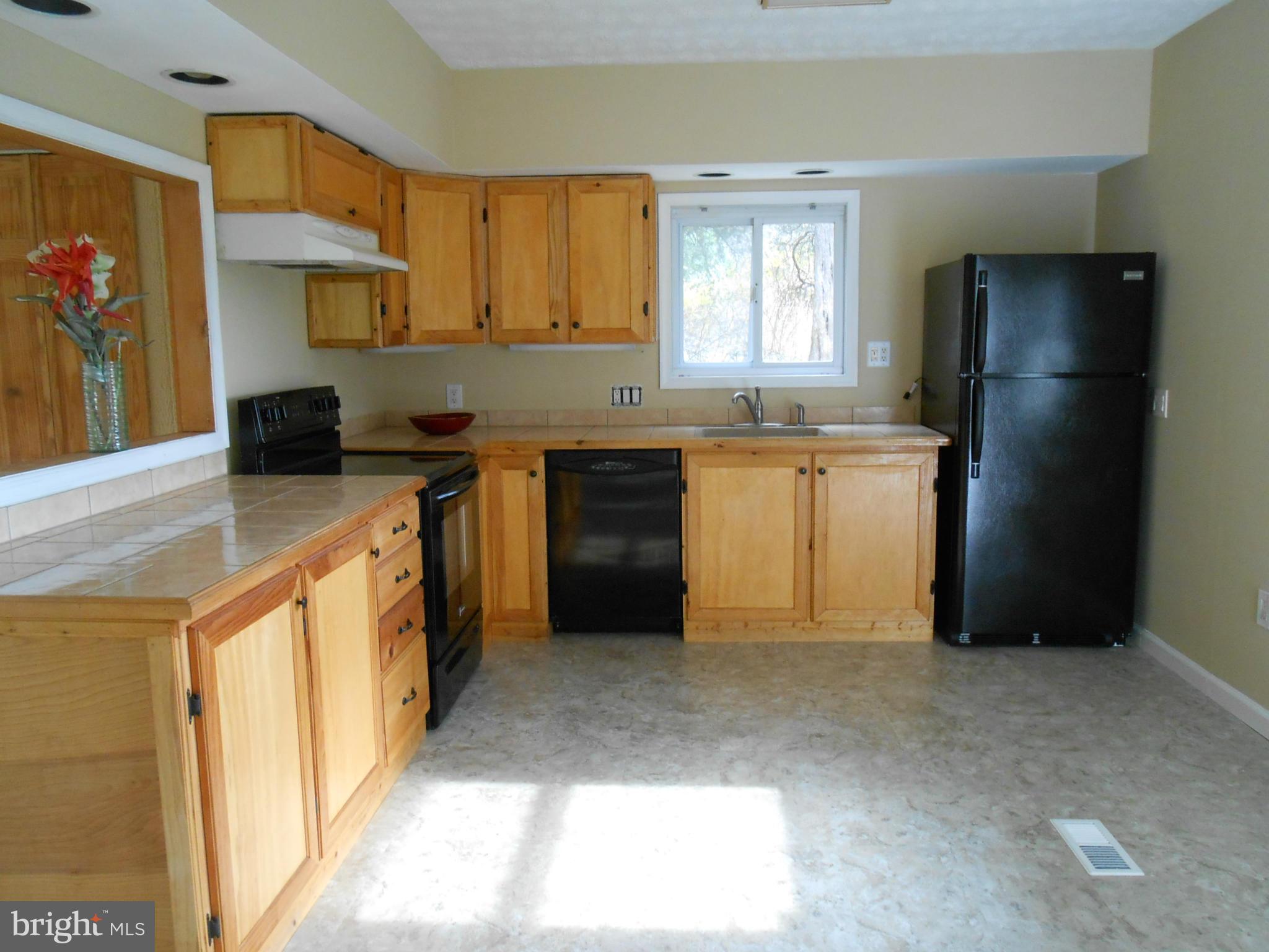 3168 Rocks Chrome Hill Road Jarrettsville, MD 21084 - Photo 6 of 17 Kitchen