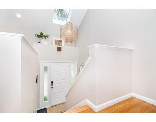 27 Parkvale Road Needham, MA 02492 - Photo 19 of 29 Gallery Image 19
