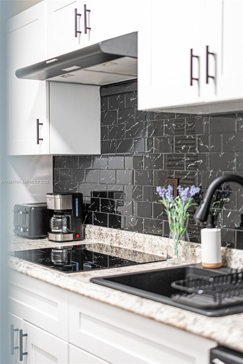 100 Lincoln Road, Unit 901 Miami Beach, FL 33139 - Photo 12 of 20