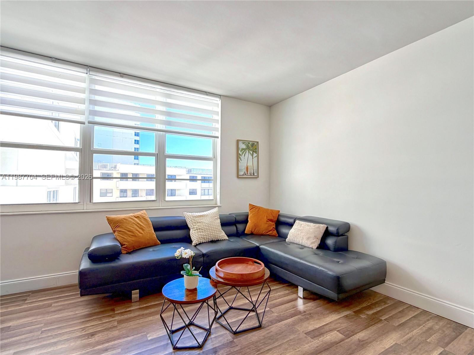 100 Lincoln Road, Unit 901 Miami Beach, FL 33139 - Photo 4 of 20