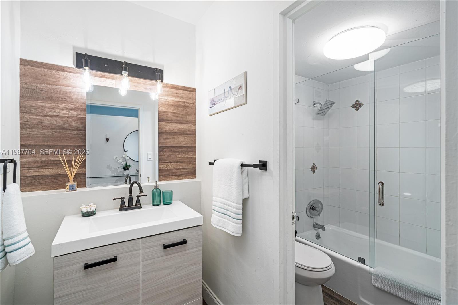 100 Lincoln Road, Unit 901 Miami Beach, FL 33139 - Photo 6 of 20