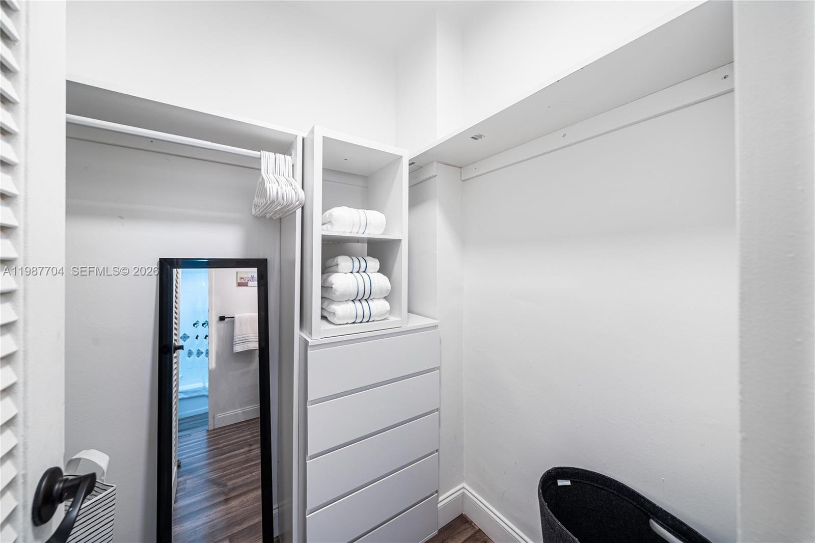 100 Lincoln Road, Unit 901 Miami Beach, FL 33139 - Photo 9 of 20