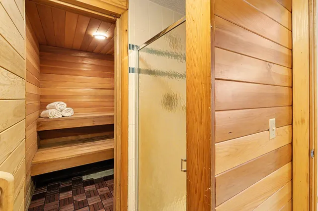 $800,000 | 3392 Elm Creek Drive, Hamel, MN 55340