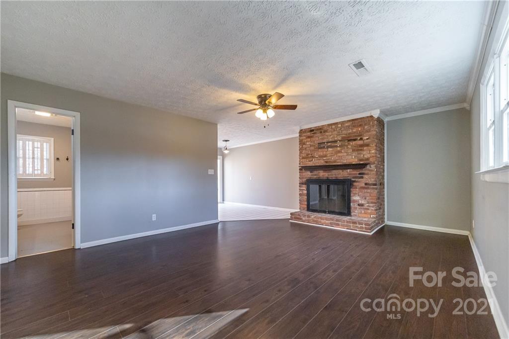 1998 Goodman Lake Road Morganton, NC 28655 - Photo 4 of 17 Gallery Image 4