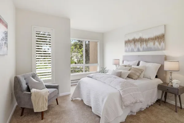 $948,000 | 107 El Camino Real, Unit 302, Burlingame, CA 94010