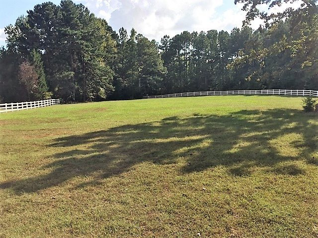8512 Pinefield Road Apex, NC 27523 - Photo 4 of 22 TRAINING AND EXERCISE AREA FENCED