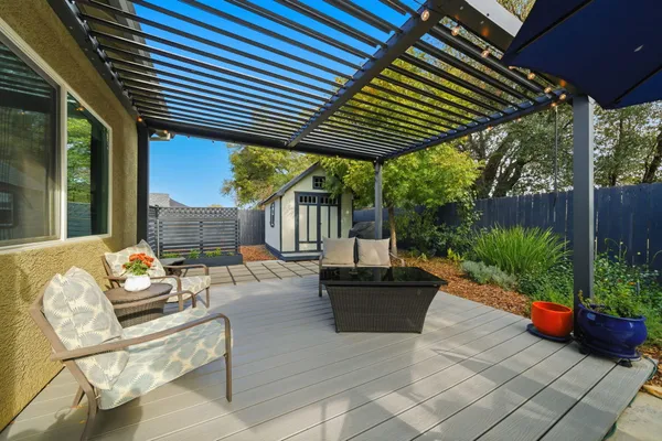 $445,000 | 20306 Mulholland Ridge Drive, Anderson, CA 96007