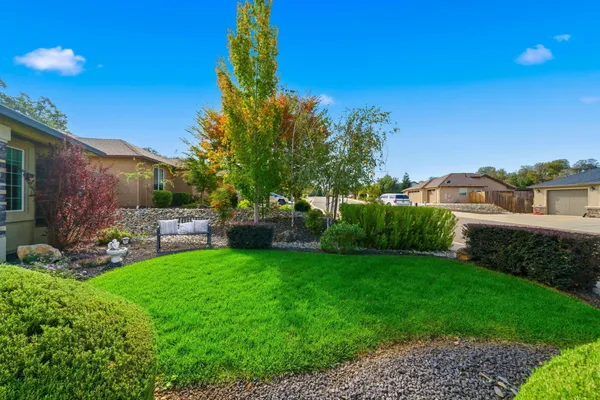 $445,000 | 20306 Mulholland Ridge Drive, Anderson, CA 96007