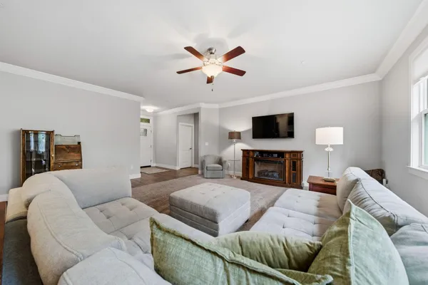 $445,000 | 20306 Mulholland Ridge Drive, Anderson, CA 96007