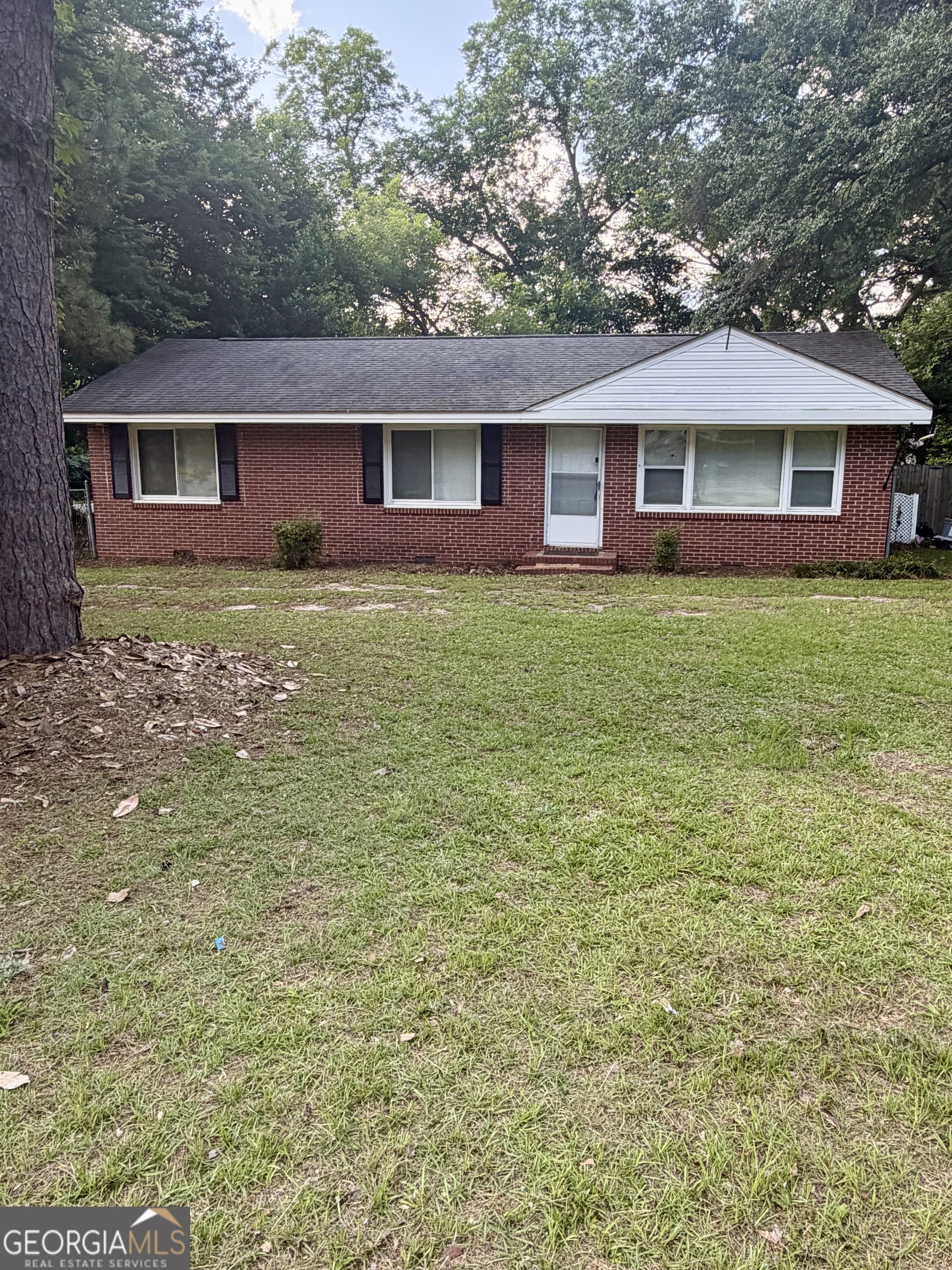 1301 Smoak Avenue Perry, GA 31069 - Photo 2 of 29