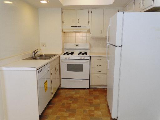1160 Inverrary Lane, Unit 1160 Deerfield, IL 60015 - Photo 2 of 14