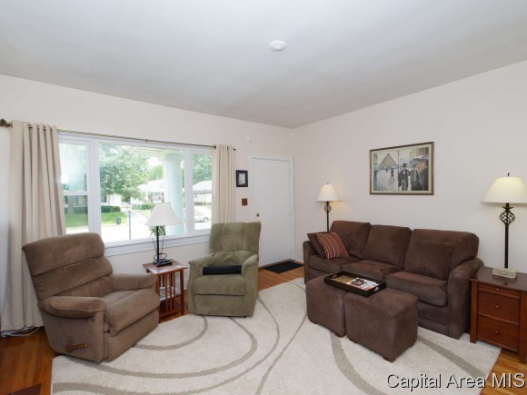 2333 South 5th Street Springfield, IL 62703 - Photo 3 of 24
