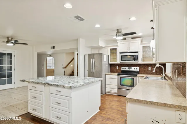 $450,000 | 4152 West Danbury Drive, Glendale, AZ 85308