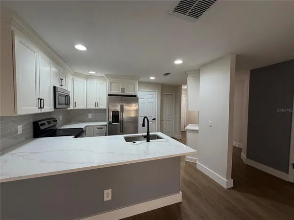 $2,400 | 3763 Collingwood Lane, Oviedo, FL 32765