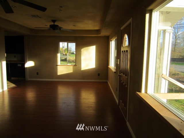 20687 State Rte 20 Burlington, WA 98233 - Photo 5 of 15 Gallery Image 5