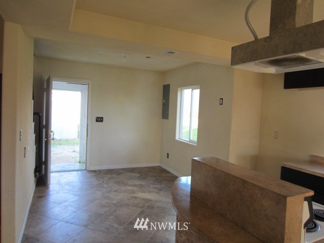 20687 State Rte 20 Burlington, WA 98233 - Photo 7 of 15 Gallery Image 7