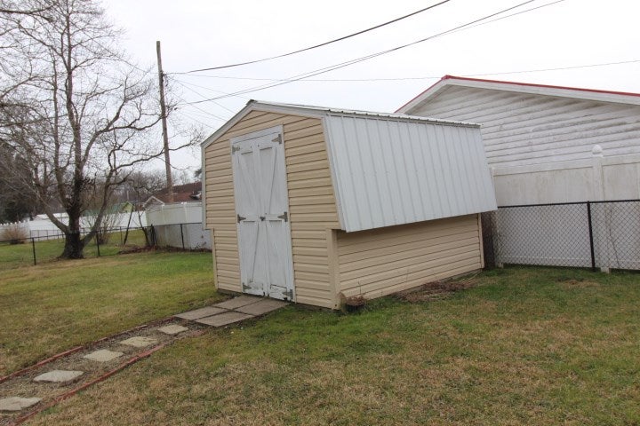 598 Fairwood Road Huntington, WV 25705 - Photo 31 of 32 Gallery Image 31
