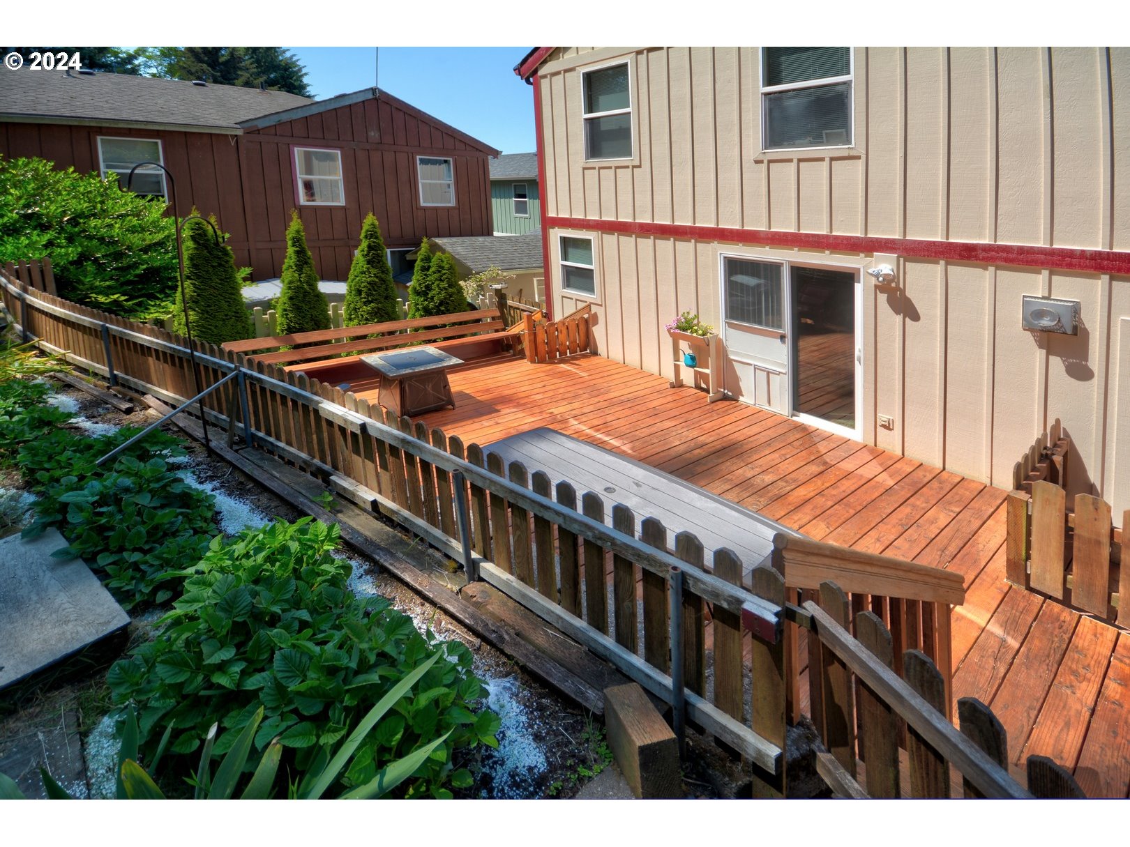 421 Elk Creek Road Cannon Beach, OR 97110 - Photo 15 of 16 a balcony view with an outdoor seating