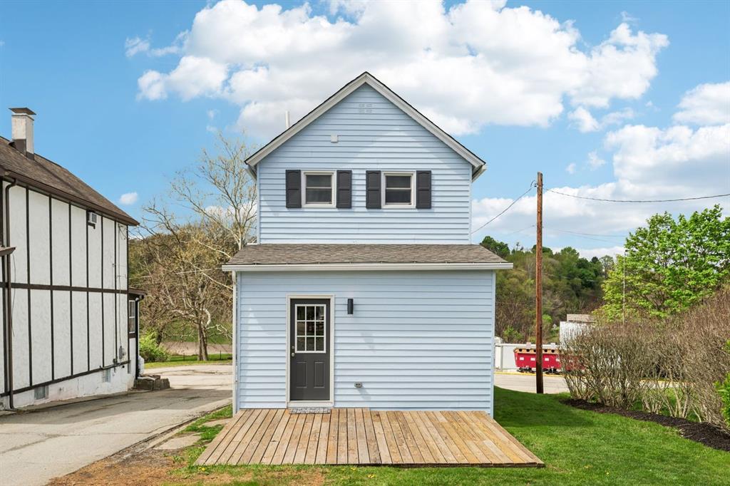 613 Oak Street Vandergrift, PA 15690 - Photo 47 of 50