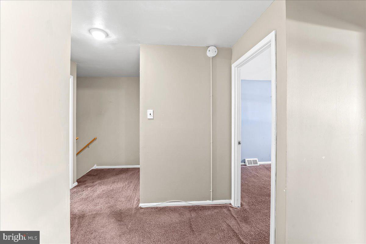 10210 West Keswick Road Philadelphia, PA 19114 - Photo 14 of 32 Gallery Image 14
