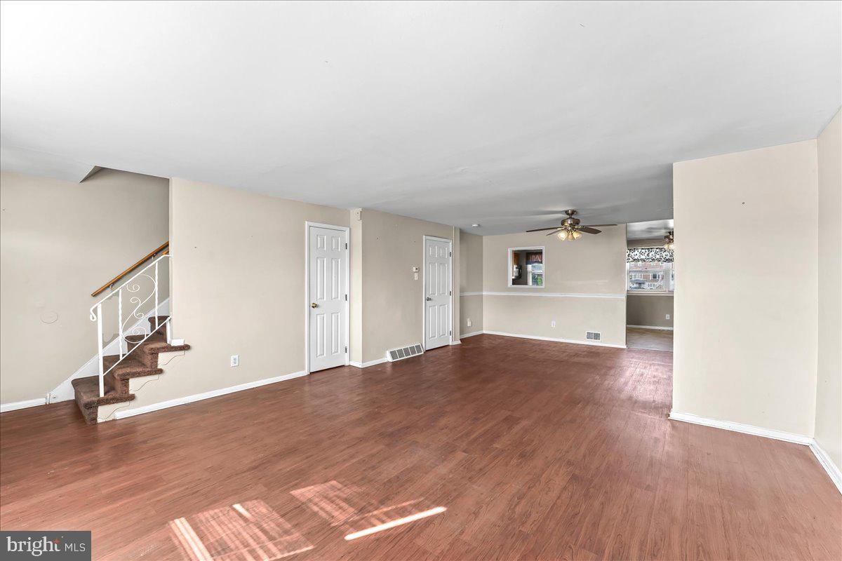 10210 West Keswick Road Philadelphia, PA 19114 - Photo 4 of 32 Gallery Image 4
