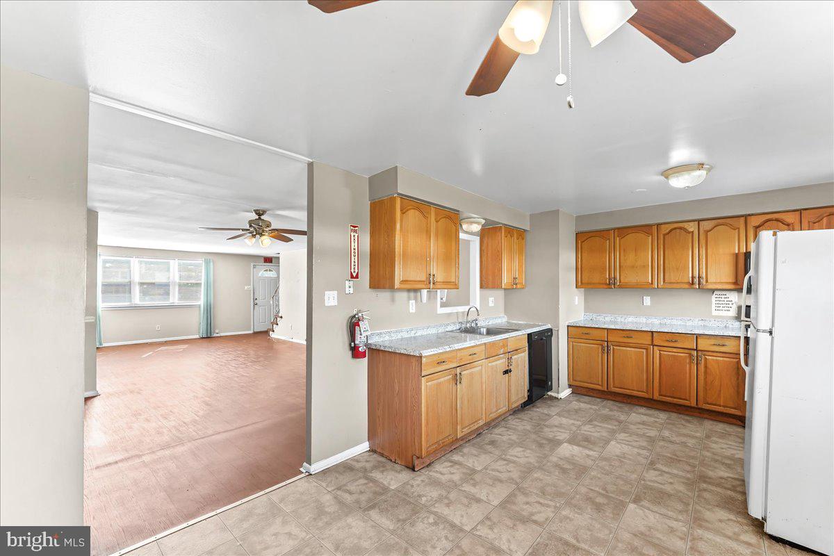 10210 West Keswick Road Philadelphia, PA 19114 - Photo 9 of 32 Gallery Image 9