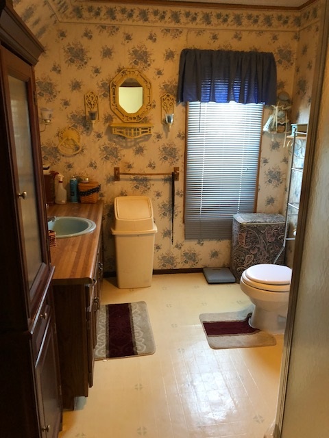 519 West 8th Street Rochester, IN 46975 - Photo 7 of 10