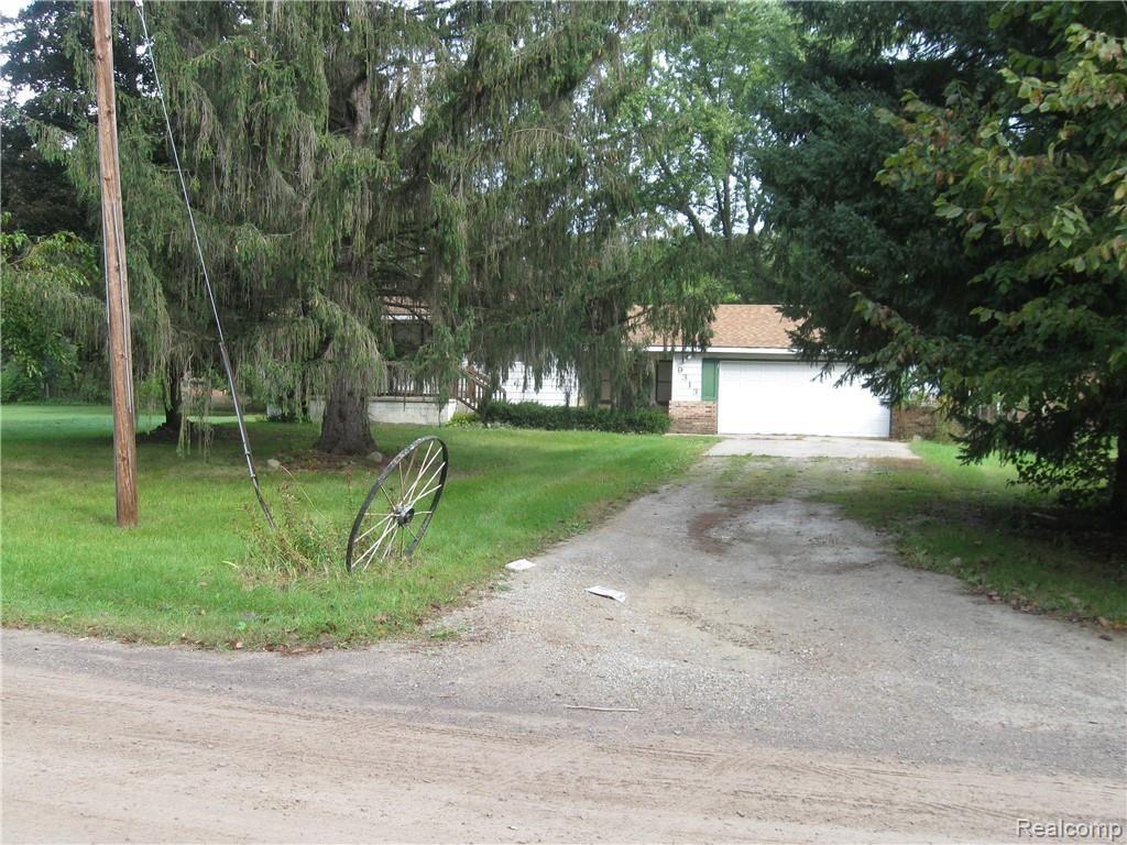 9313 Hubbard Road Davison, MI 48423 - Photo 1 of 2 IMG_5275.JPG