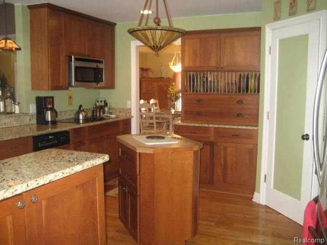 70156 Sunset Lane Romeo, MI 48065 - Photo 8 of 21 Kitchen