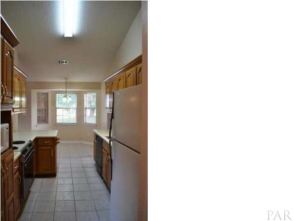 5836 Pebble Ridge Drive Milton, FL 32583 - Photo 4 of 14