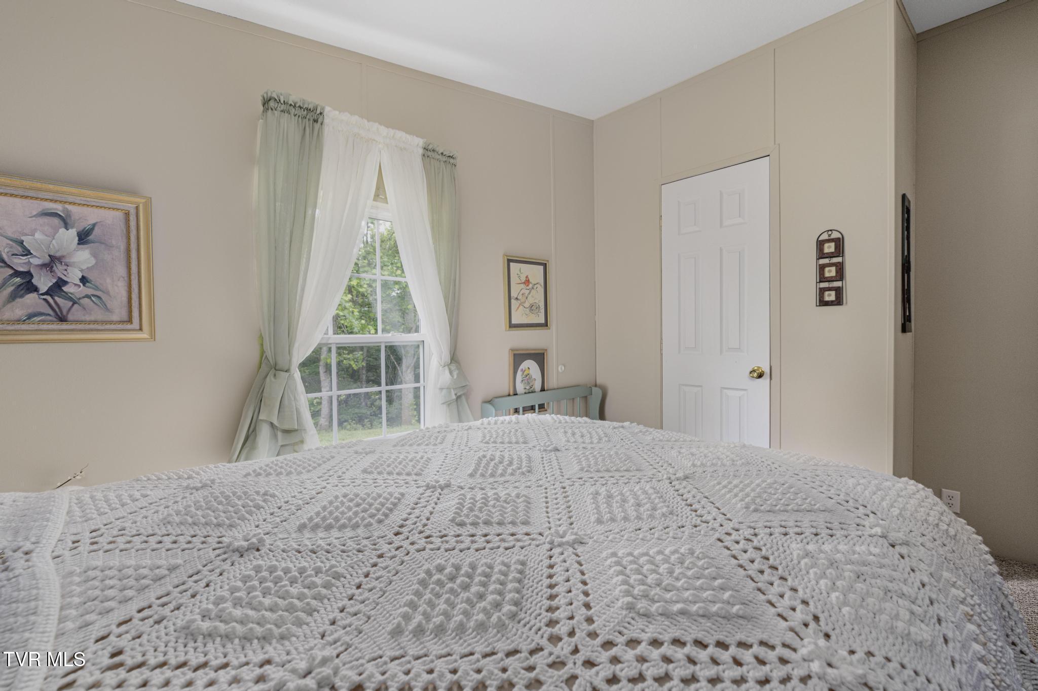 195 Estep Hollow Road Elizabethton, TN 37643 - Photo 27 of 69 IMG_7074