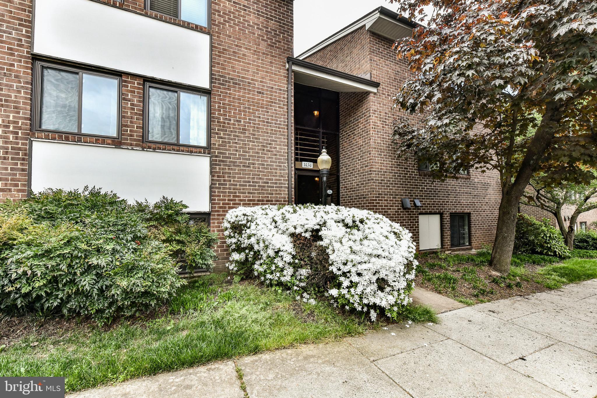 1434 Northgate Square, Unit 2 Reston, VA 20190 - Photo 2 of 19 Gallery Image 2